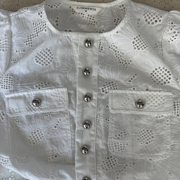 White Lace matching set (jacket/shirt and shorts)- Size: M, New - Picture 4 of 7